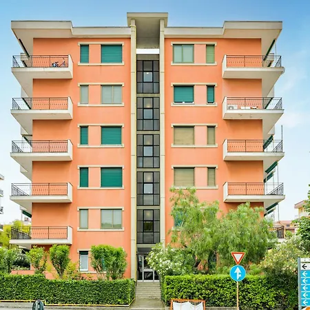 Palm House Apartment *